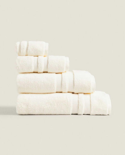 EXTRA SOFT TOWEL WITH DOUBLE BORDER