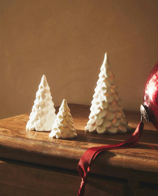 CHRISTMAS TREE LIGHT DECORATION